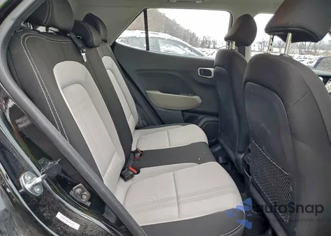 2024 Hyundai Venue Sel z USA, uszkodzony, nr VIN KMHRC8A32RU326454